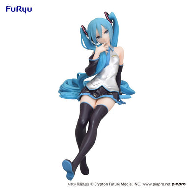 Furyu USA (AMU-SHP2269) Hatsune Miku Noodle Stopper Figure -Kuroboshi Kouhaku ver.